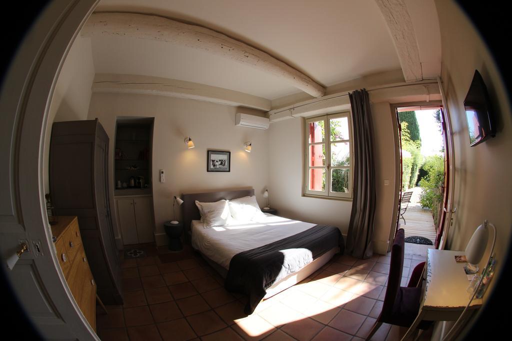 Les Chambres D'Andrea Marseillan  Exterior photo